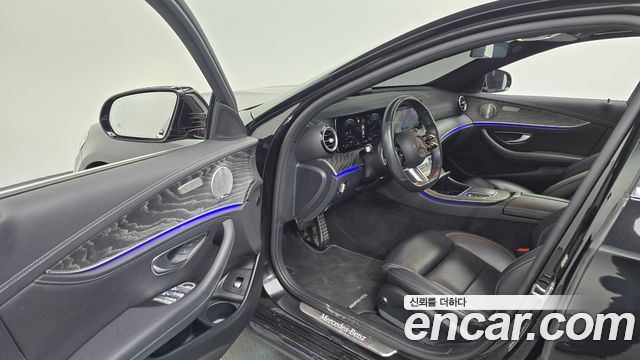 Mercedes-Benz E-Class E350 4MATIC AMG Line Edition