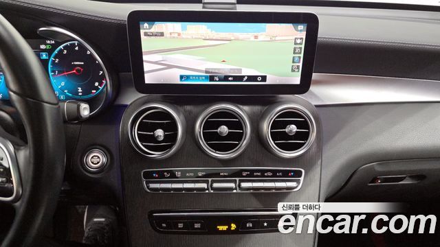 Mercedes-Benz GLC-Class GLC300 4MATIC