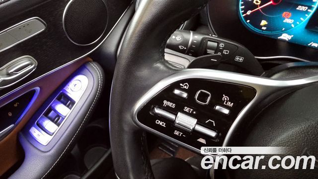 Mercedes-Benz GLC-Class GLC300 4MATIC