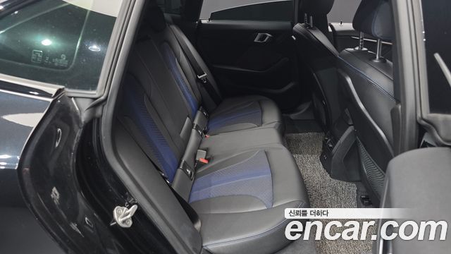 BMW 2-Series 220i M Sports