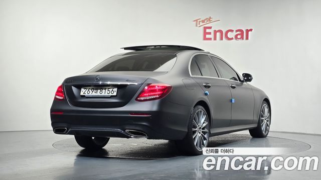 Mercedes-Benz E-Class E350 4MATIC AMG Line