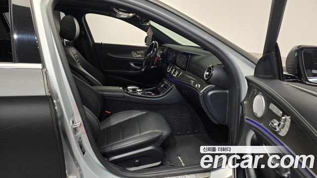 Mercedes-Benz E-Class E350 4MATIC AMG Line