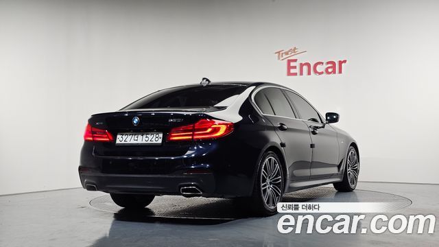 BMW 5-Series 530i xDrive M Sport Package Plus