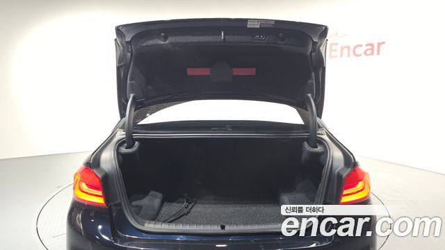 BMW 5-Series 530i xDrive M Sport Package Plus
