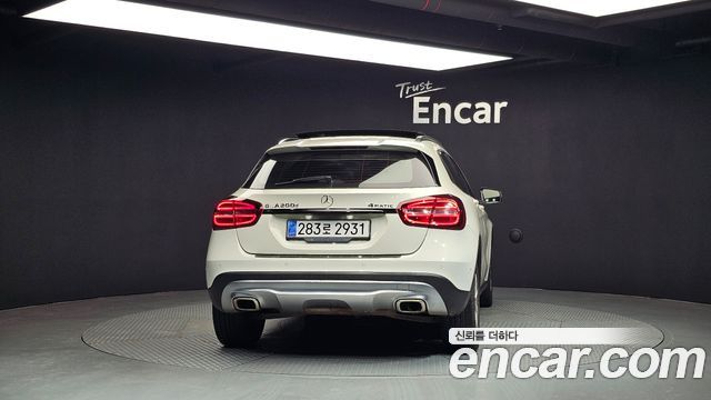 Mercedes-Benz GLA-Class GLA200 d
