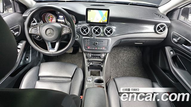 Mercedes-Benz GLA-Class GLA200 d