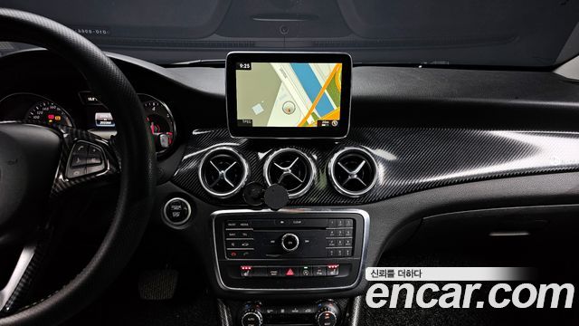 Mercedes-Benz GLA-Class GLA200 d