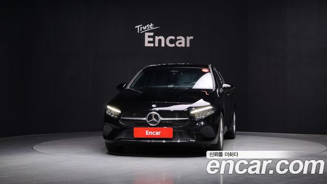 Mercedes-Benz A-Class A220 Hatchback