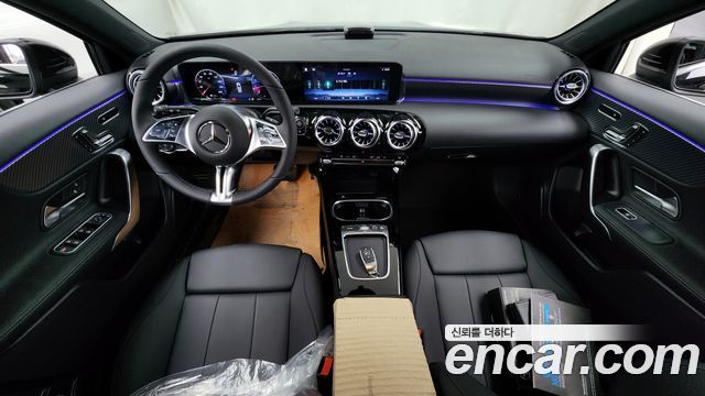 Mercedes-Benz A-Class A220 Hatchback