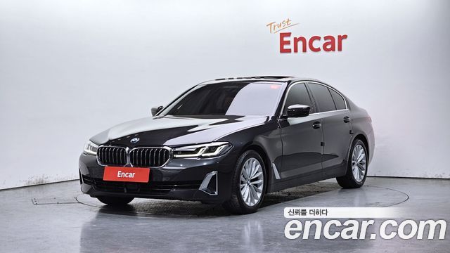 BMW 5-Series 520i Luxury