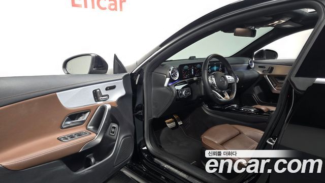 Mercedes-Benz CLA-Class CLA250 4MATIC