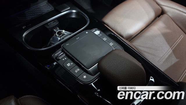 Mercedes-Benz CLA-Class CLA250 4MATIC