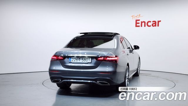 Mercedes-Benz E-Class E350 4MATIC AMG Line