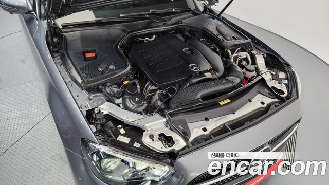 Mercedes-Benz E-Class E350 4MATIC AMG Line
