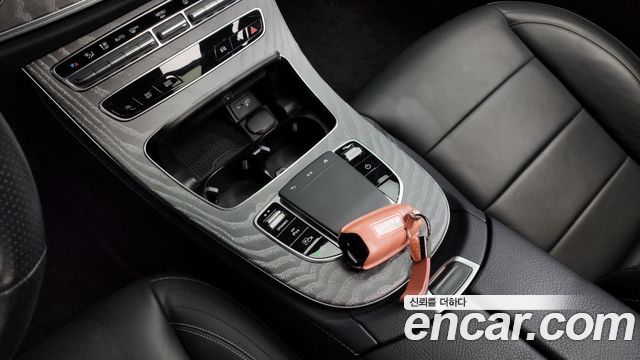 Mercedes-Benz E-Class E350 4MATIC AMG Line