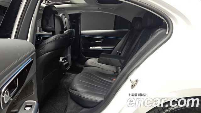 Mercedes-Benz E-Class E200 Avantgarde