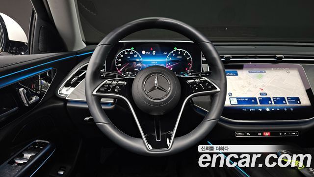 Mercedes-Benz E-Class E200 Avantgarde
