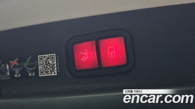 Mercedes-Benz E-Class E200 Avantgarde