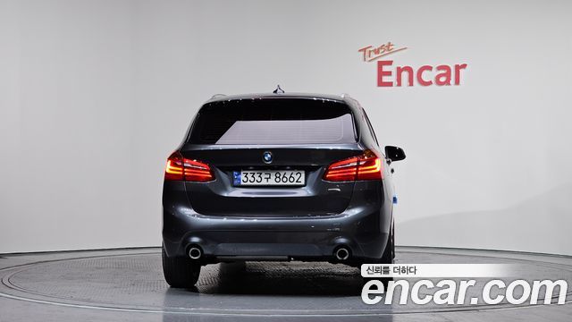 BMW 2-Series Advantage