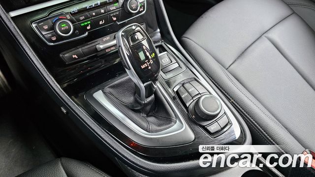 BMW 2-Series Advantage