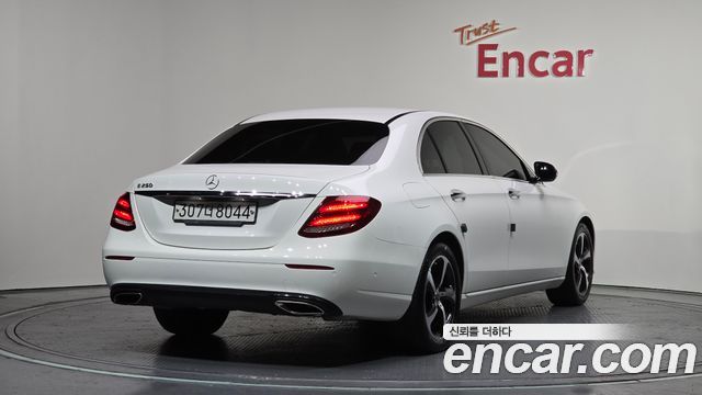Mercedes-Benz E-Class E250 Avantgarde