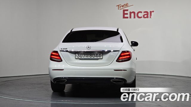 Mercedes-Benz E-Class E250 Avantgarde