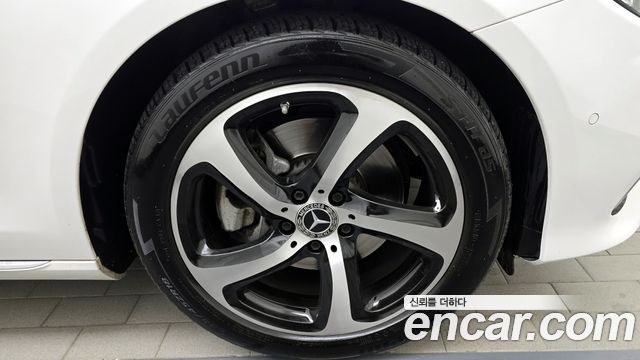 Mercedes-Benz E-Class E250 Avantgarde