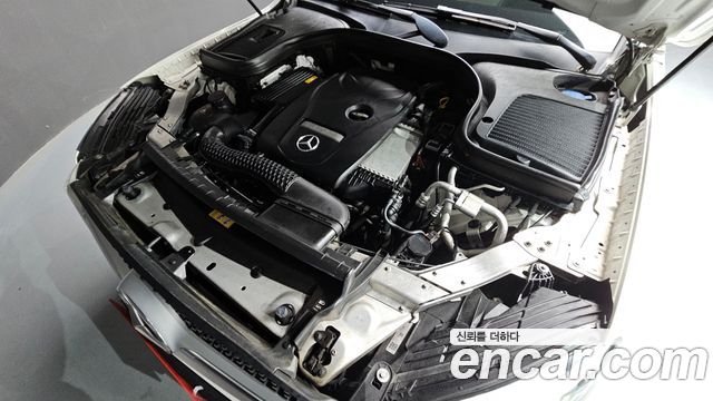 Mercedes-Benz GLC-Class GLC300 4MATIC AMG Line Coupe