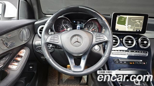 Mercedes-Benz GLC-Class GLC300 4MATIC AMG Line Coupe