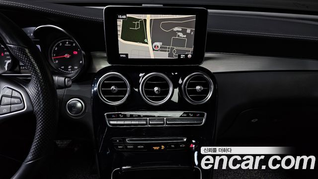 Mercedes-Benz GLC-Class GLC300 4MATIC AMG Line Coupe