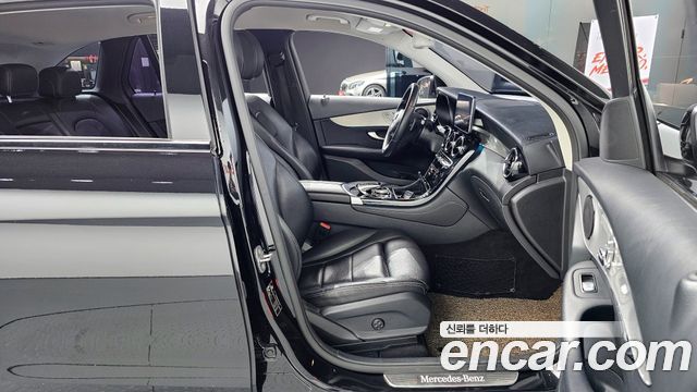Mercedes-Benz GLC-Class GLC350e 4MATIC