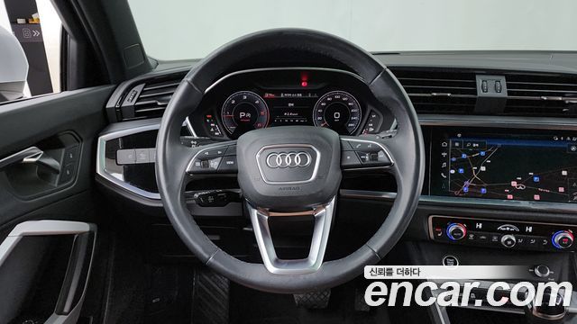 Audi Q3 35 TDI Premium