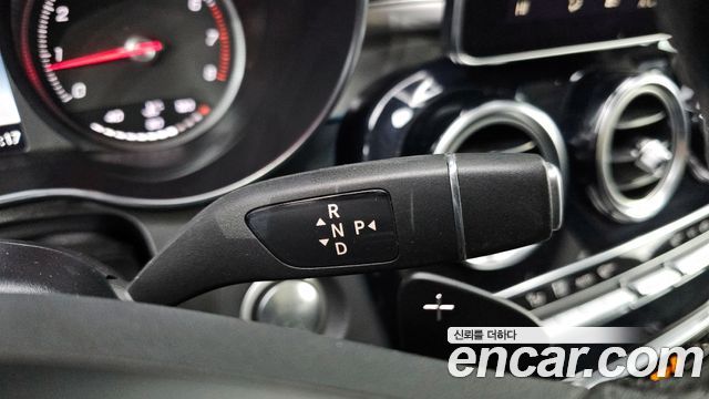 Mercedes-Benz GLC-Class GLC300 4MATIC AMG Line