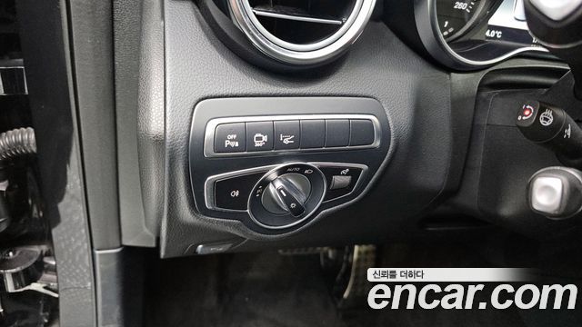 Mercedes-Benz GLC-Class GLC300 4MATIC AMG Line