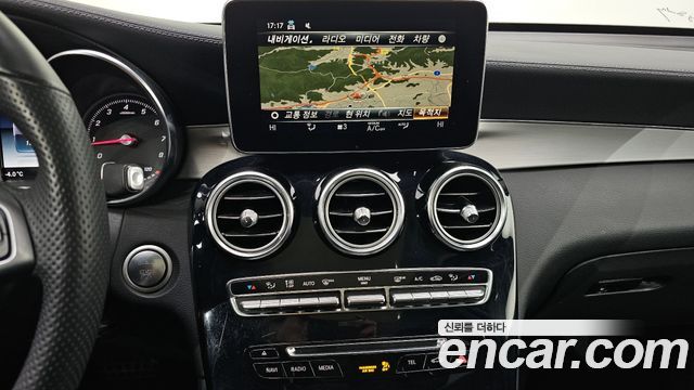 Mercedes-Benz GLC-Class GLC300 4MATIC AMG Line