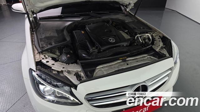 Mercedes-Benz C-Class C200 Avantgarde
