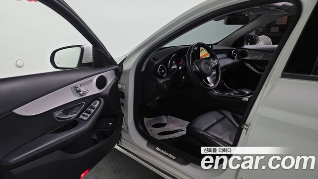 Mercedes-Benz C-Class C200 Avantgarde