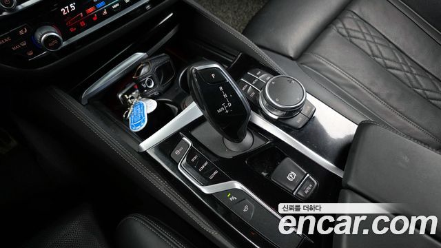 BMW 5-Series 530i M Sport Package Plus
