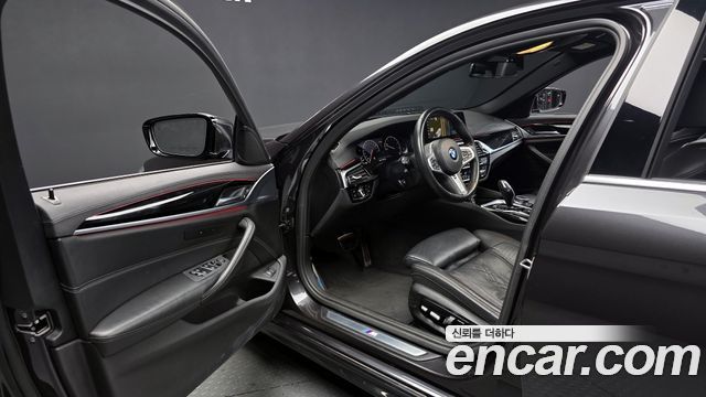 BMW 5-Series 530i M Sport Package Plus