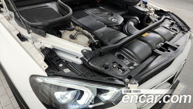 Mercedes-Benz GLE-Class GLE300d 4MATIC
