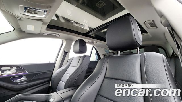 Mercedes-Benz GLE-Class GLE300d 4MATIC