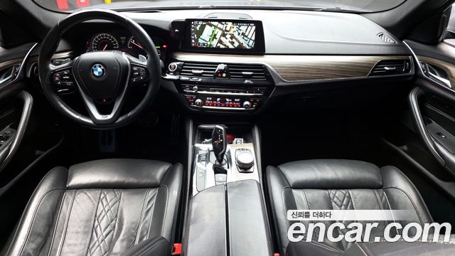 BMW 5-Series 520d xDrive M Sport Package Plus