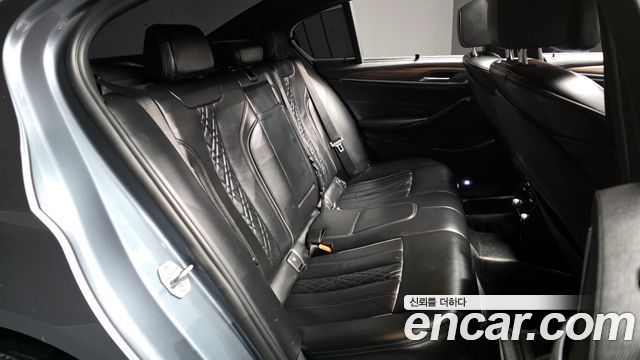 BMW 5-Series 520d xDrive M Sport Package Plus