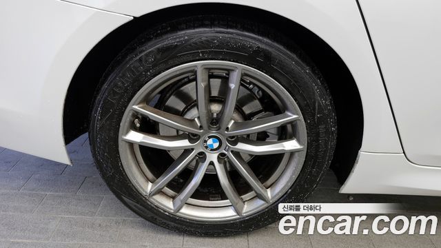 BMW 5-Series 520d M Sport Package Plus