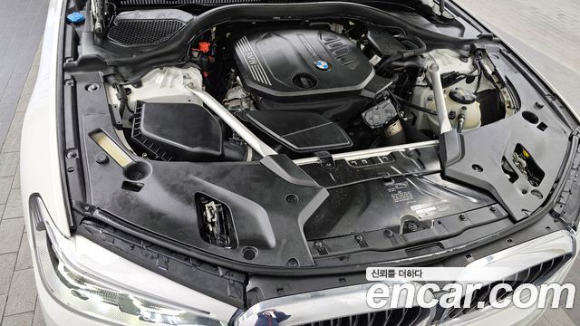 BMW 5-Series 520d M Sport Package Plus