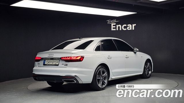 Audi A4 45 TFSI Quattro Premium