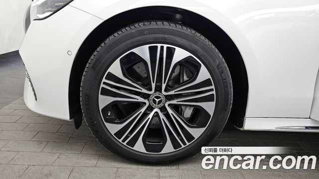 Mercedes-Benz E-Class E350e 4MATIC
