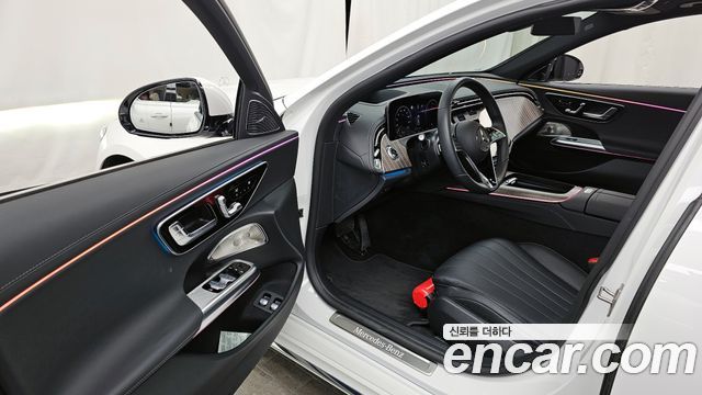 Mercedes-Benz E-Class E350e 4MATIC