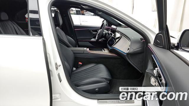 Mercedes-Benz E-Class E350e 4MATIC