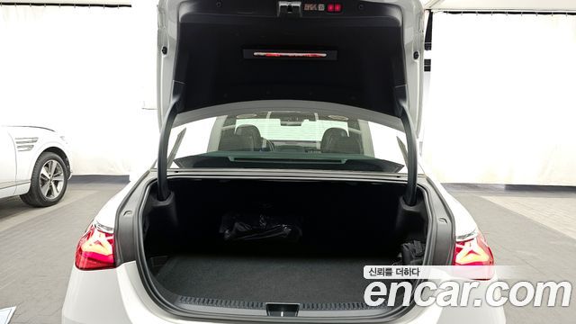 Mercedes-Benz E-Class E350e 4MATIC